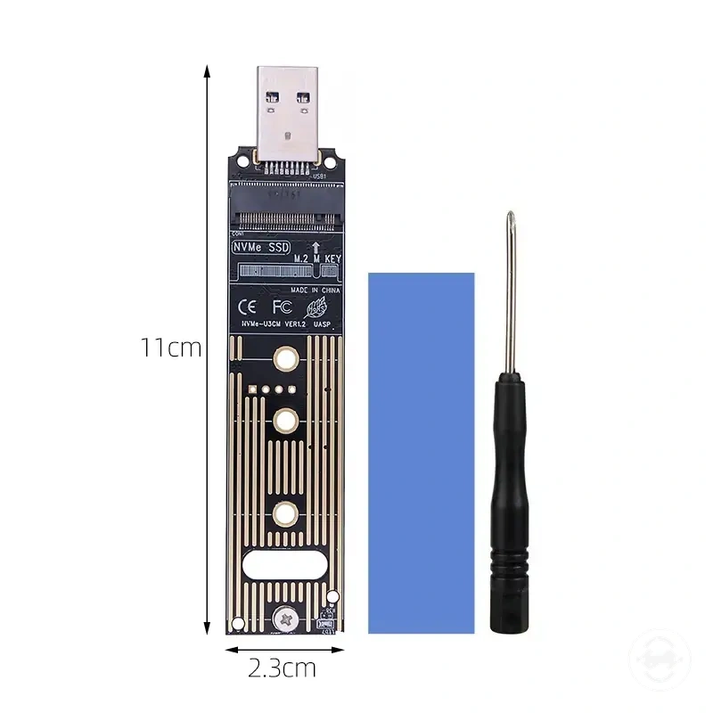 NVMe-M.2-SSD-Konverter mit USB-Type-A- und Type-C-Anschlüssen für M-Key-Laufwerke