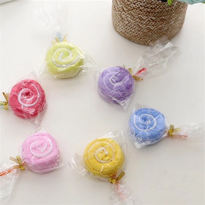 Serviette en forme de bonbon